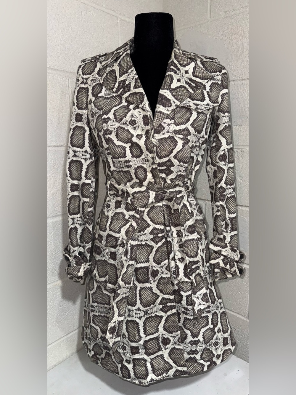 Alice + Olivia Python Snake Print Trench Coat Jacket Luxury XS